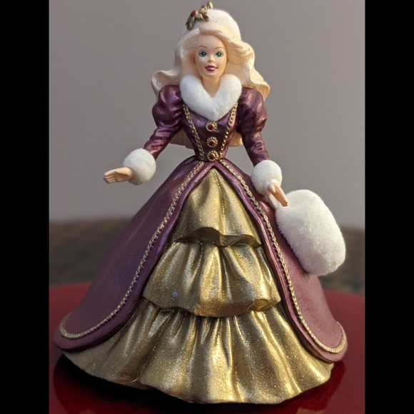 Hallmark keepsake ornament holiday Barbie - Picture 1 of 6